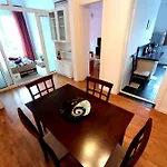 Appartamento Lovely 1 Bdr In Center *