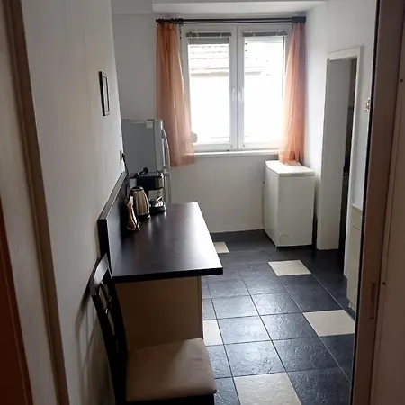Lovely 1 Bdr In Center 아파트