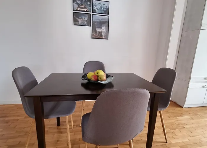 Lovely 1 Bdr In Center